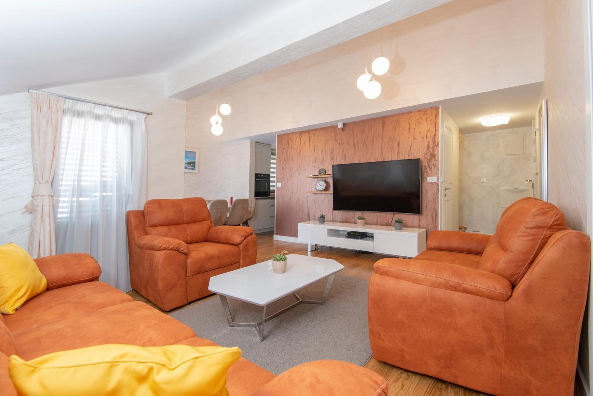 Apartment Delfin Tivat Ngoại thất bức ảnh